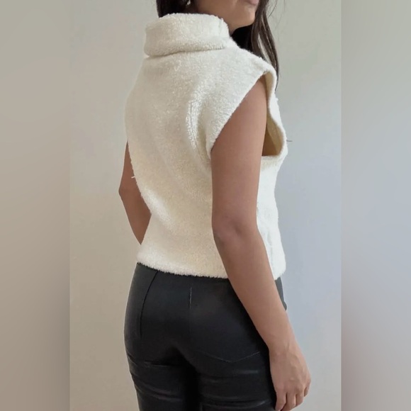 Et Clet Cream/Ivory Sleeveless Turtleneck Sweater - Picture 3 of 6